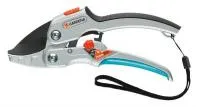 Секатор Gardena с храповым механизмом SmartCut