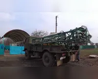 Самоходный опрыскиватель Виктория на базе ГАЗ-66, гидравлическая штанга